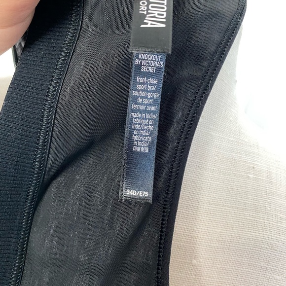 Victoria Secrets Front Close Zip Up Knockout Bra - Picture 5 of 6